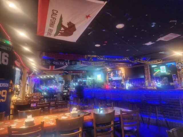 La Bar & Grill