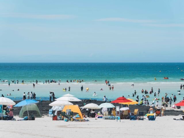 Gimnyeong Seongsegi Beach