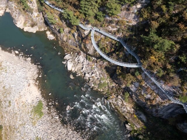 Hantangang River Jusangjeolli-gil