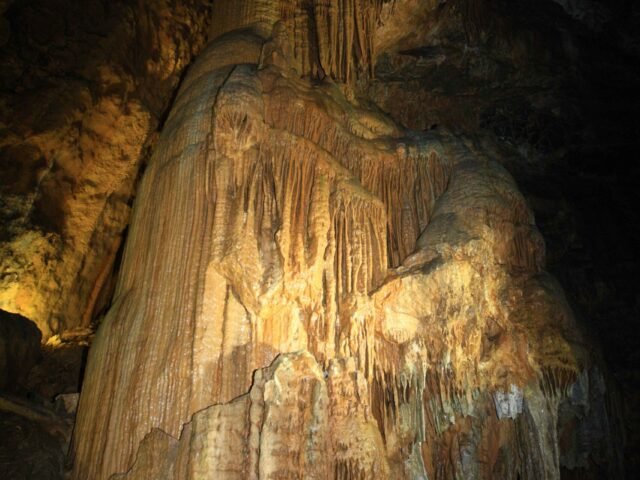 Hwaamdonggul Cave Hwaamdonggul Cave