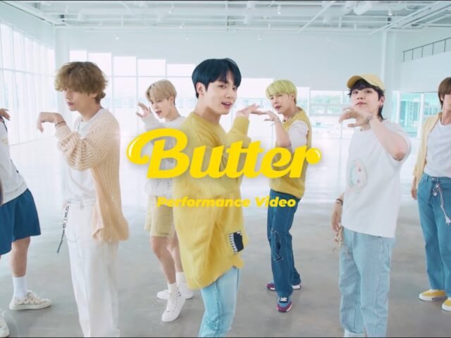 [BTS] Starbucks Seoul Wave Art Center